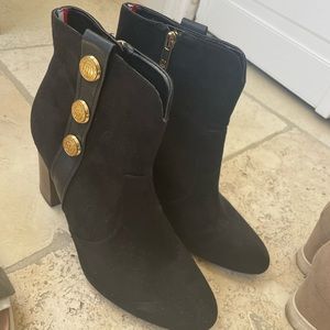 Tommy Hilfiger booties size 10 EUC